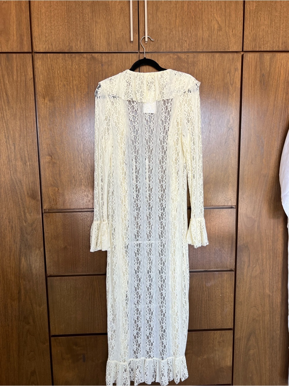 Cream Lace Ruffled Long Duster - Picture 6 of 7